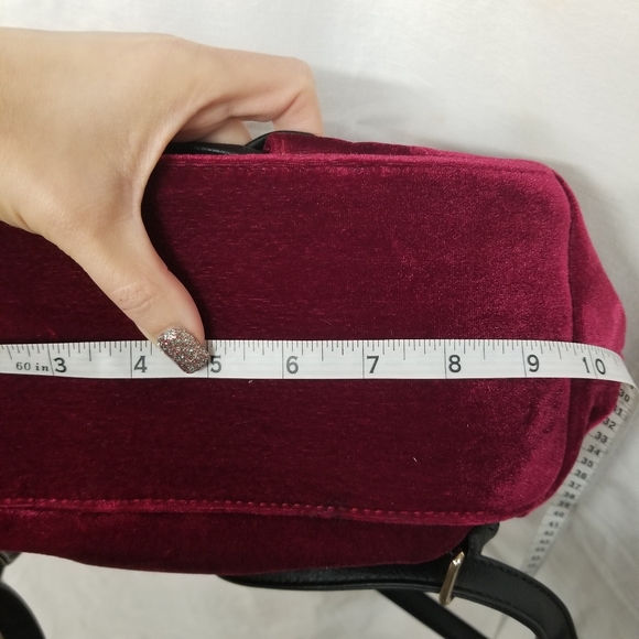 *SOLD* OMG Accessories Burgundy Velvet Lace-up Backpack NWT - Picture 7 of 8